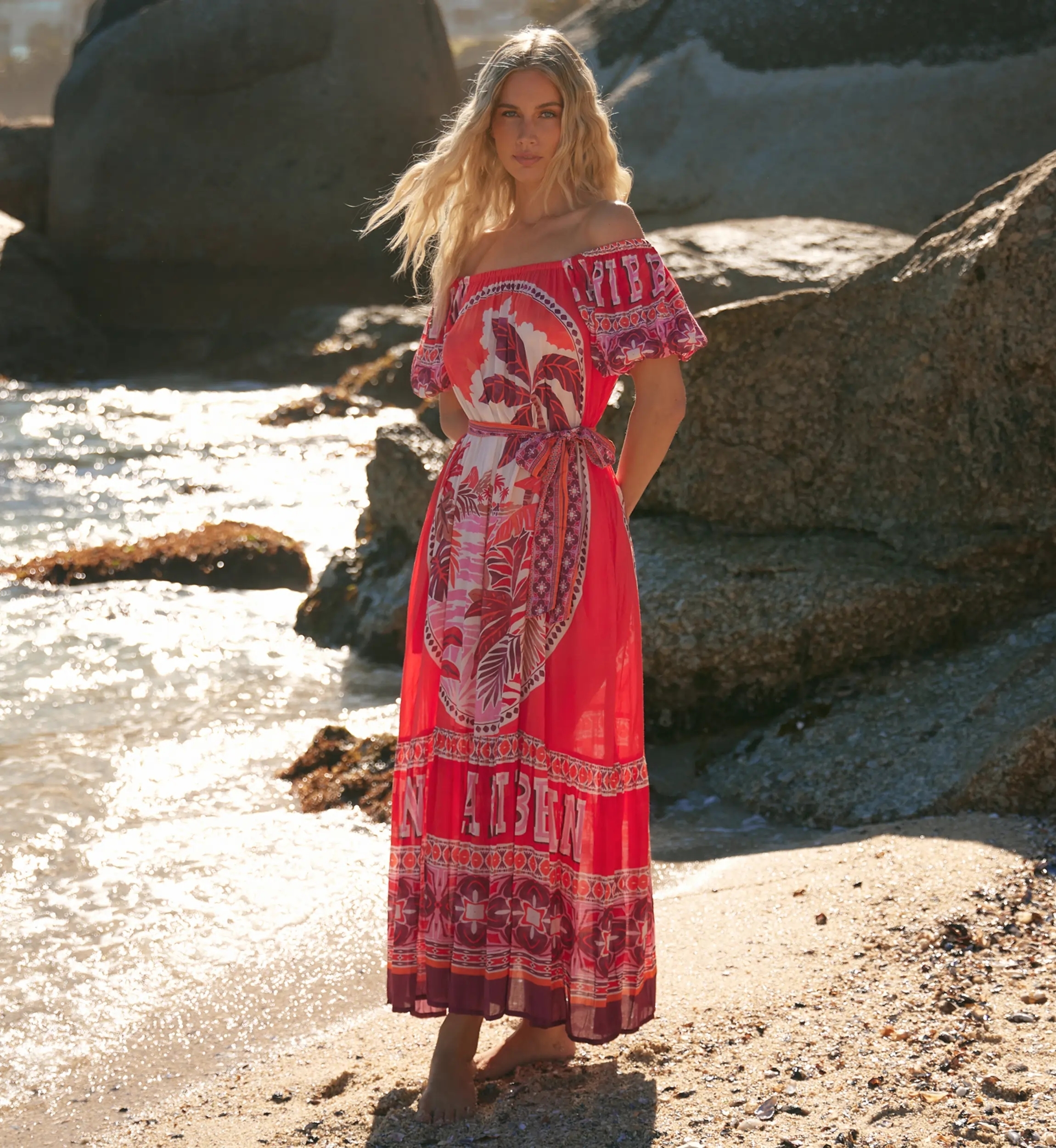 Miss June Paris — Maxikleid Peony aus rotem Modal mit Bardot-Ausschnitt