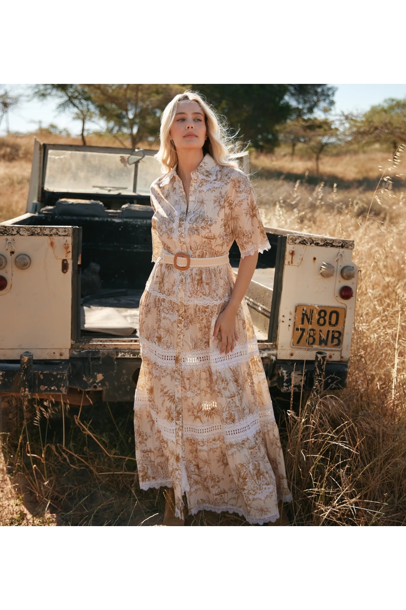 Miss June Paris — Aliza Maxi Kleid Beige