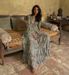 Vestido largo Rosa – Tejido fluido – Estampado floral – Manga larga – Miss June Paris – 4