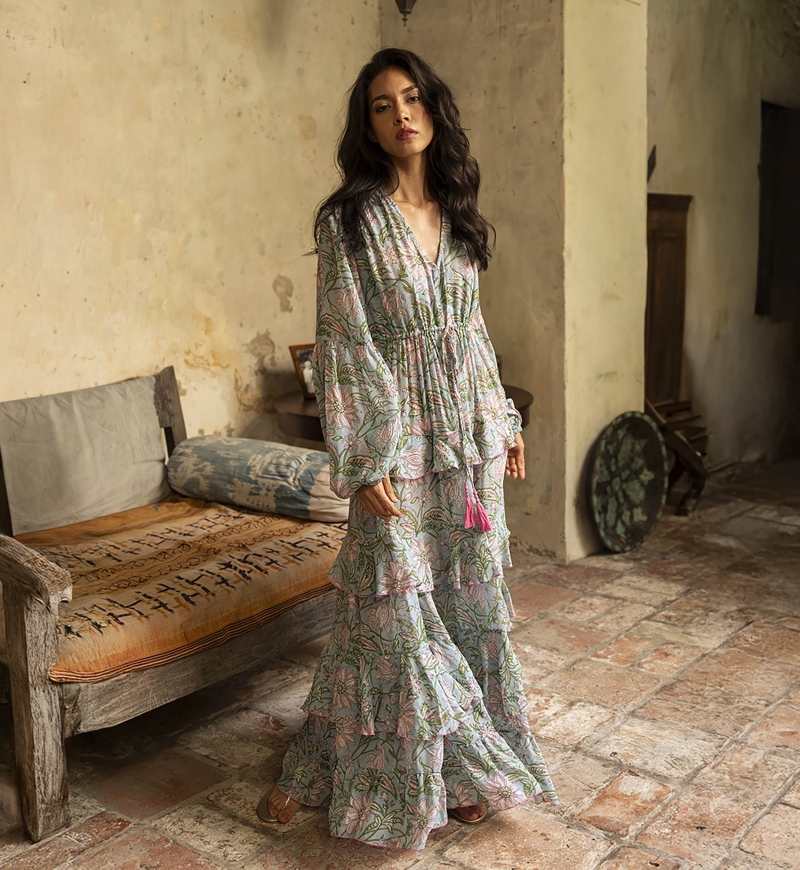 Rosa Long Dress – Flowy Fabric – Floral Print – Long Sleeves – Miss June Paris – 1