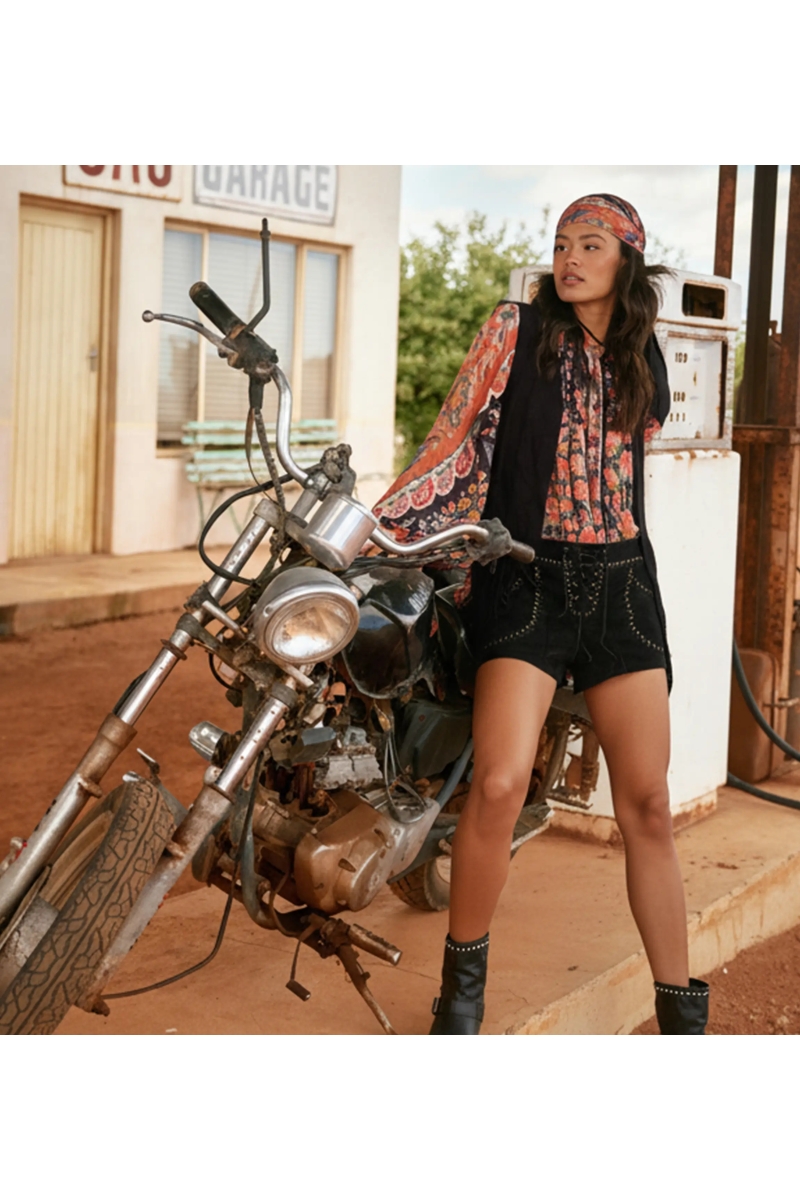 Miss June Paris — Short Cape