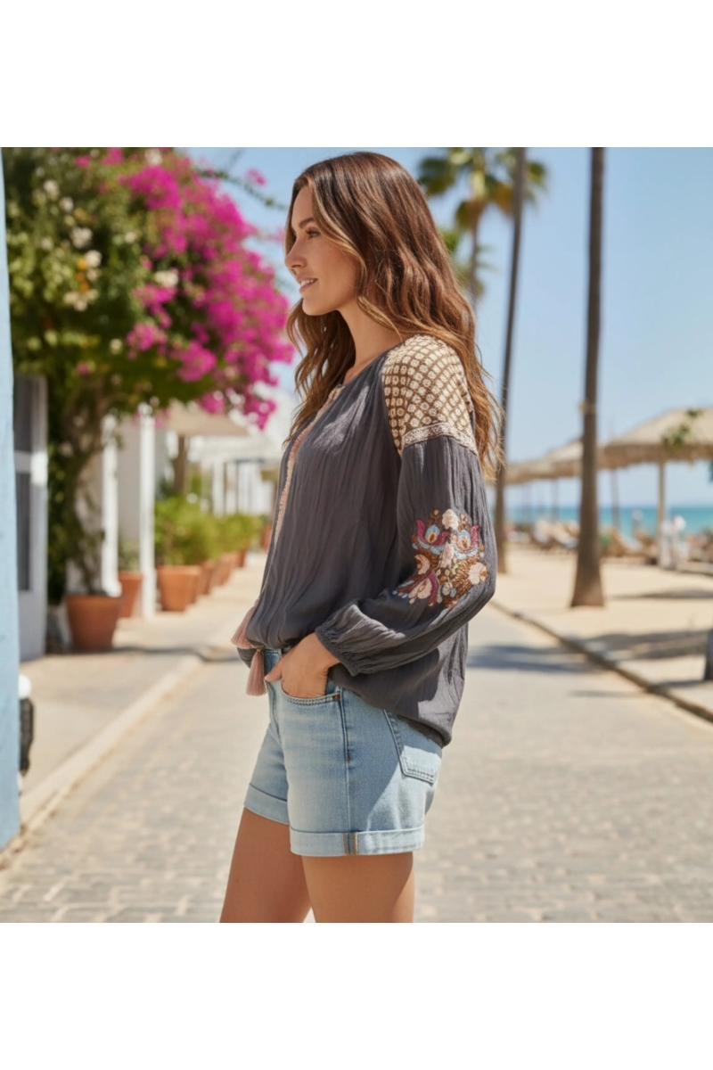 Miss June Paris — Blouse Russla