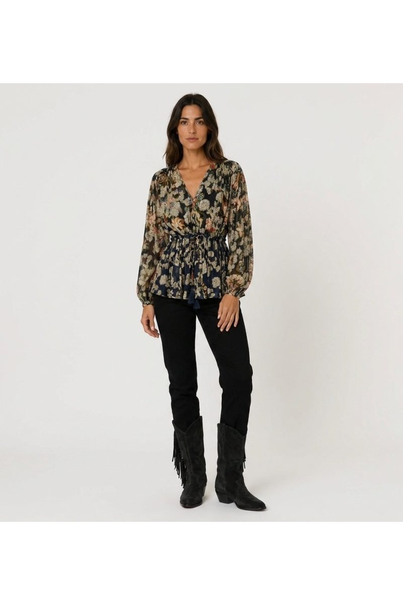 Marineblaue transparente Langarm-Bluse mit buntem Blumen- und Goldblattmuster, V-Ausschnitt und Tunnelzugbund, Vorderansicht.