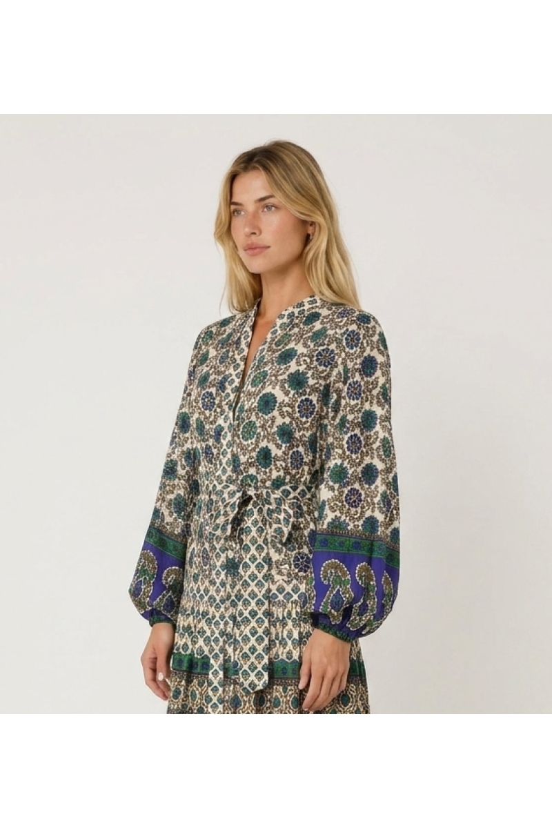 Abito midi maniche lunghe crema, blu, verde, fantasia geometrica floreale, vita annodata, gonna a balze.