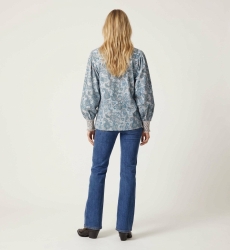 Moderne Damenbluse, fließendes Design, leichter Stoff, Rückansicht. Perfekt für einen eleganten Alltagsstil.