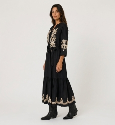 Louison Langes Kleid