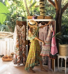 top HOLLA - imprimé fleuri - manche courte - bohème  - Miss June Paris - 3