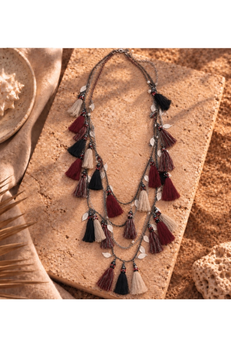 Sautoir Bohemianna multirangs com pompons | Miss June Paris