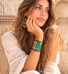Cleops cuff bracelet with cabochon | Miss June Paris