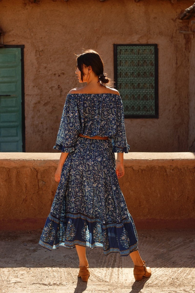 Falda Larga Sky – Azul marino – Estampado floral – Asimétrica – Estilo boho – Miss June Paris – 4