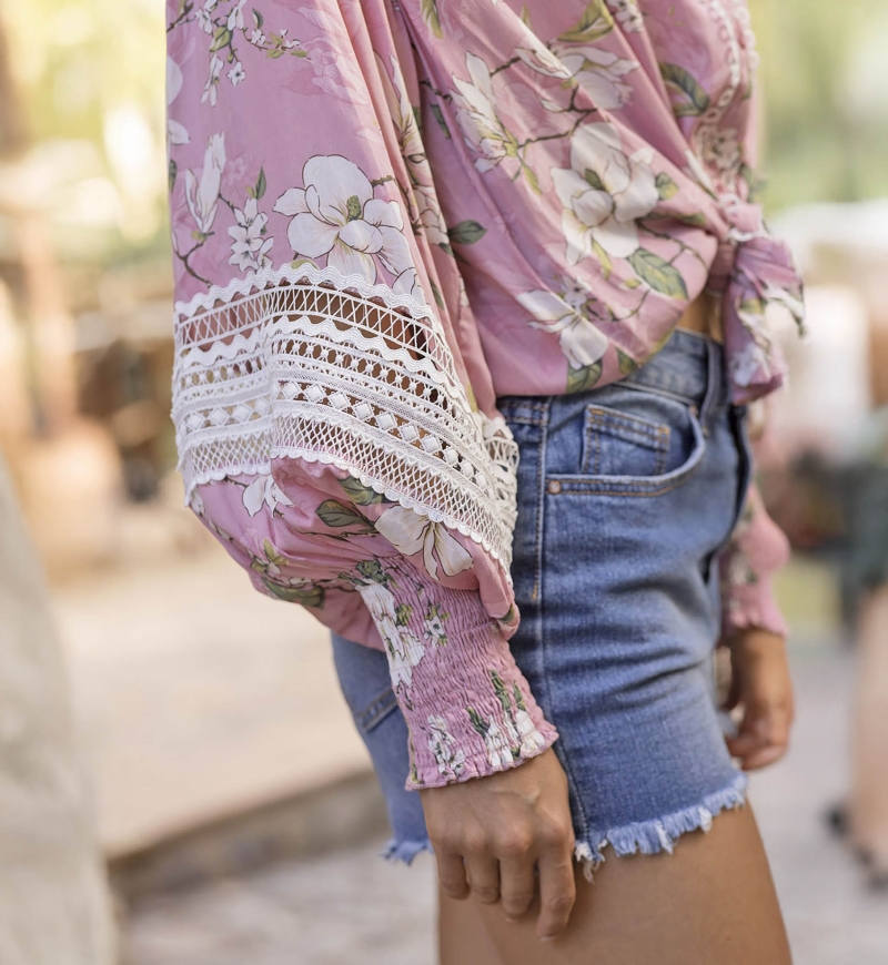Camicia Tulla - Rosa - Ricamo Bianco - Stampa Floreale - Stile Boho - Maniche Lunghe - Miss June Paris - 4