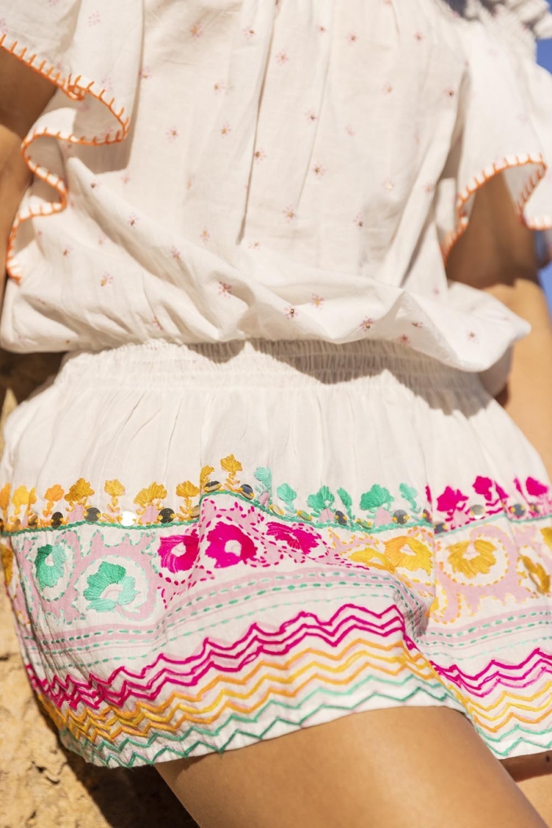 Vestito Corto Flirt - Bianco - Ricamo Colorato - Stile Boho Chic - Taglia Unica XS/M - Miss June Paris - 4