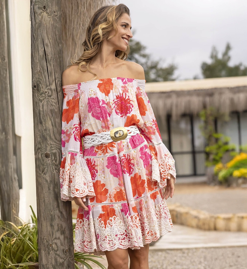 Kurzes Kleid Positano - Weiß - Rosa und Rotes Blumenmuster - Boho-Stil - Lange Ärmel - Miss June Paris - 2