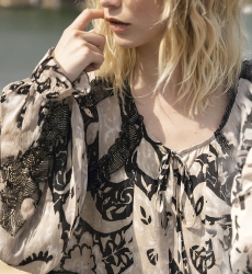 Miss June Paris, Alma Bluse