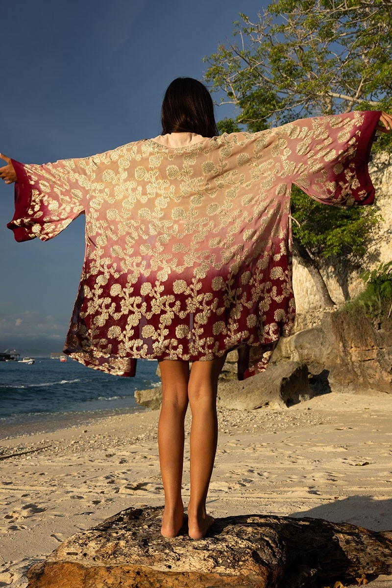 Kimono Corto Leny – melocotón/burdeos – detalles dorados – lurex – bohemio – Miss June Paris – 4