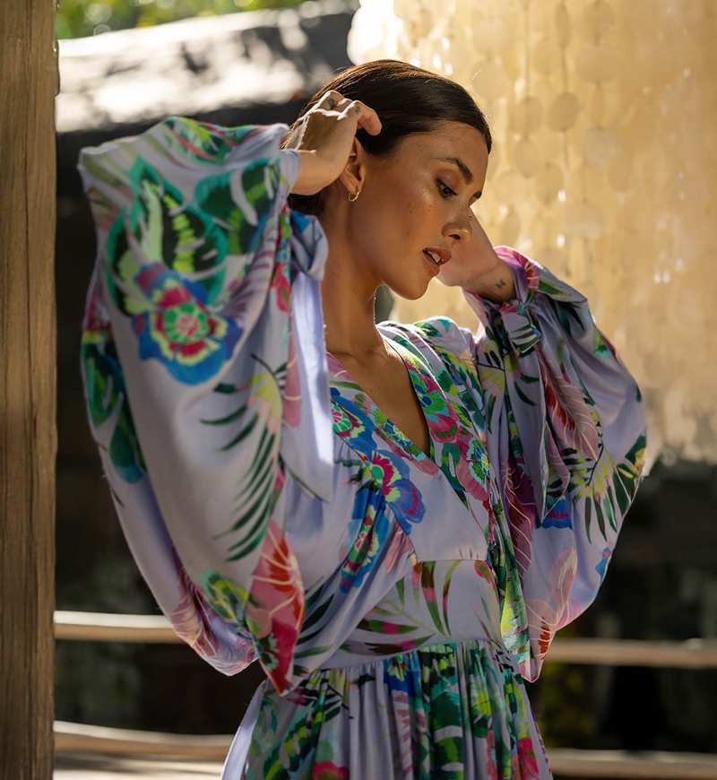 Robe Courte Falone - violet pastel - imprimé fleuri - manches longues - col V - Miss June Paris - 3