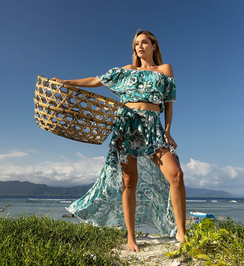 Top con Hombros Descubiertos Thea – verde – estampado floral blanco – estilo bohemio – Miss June Paris – 3