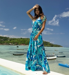 Vestido Largo Scarlett – azul/blanco – estampado bohemio – escote en V – cinturón fruncido – Miss June Paris – 1