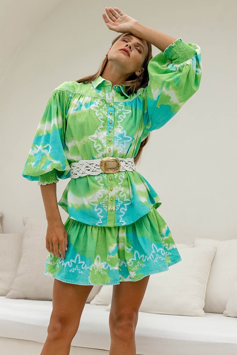 Falda Lelya – verde/agua – detalles bordados – estilo fruncido – estampado tie-dye – bohemio – Miss June Paris – 4
