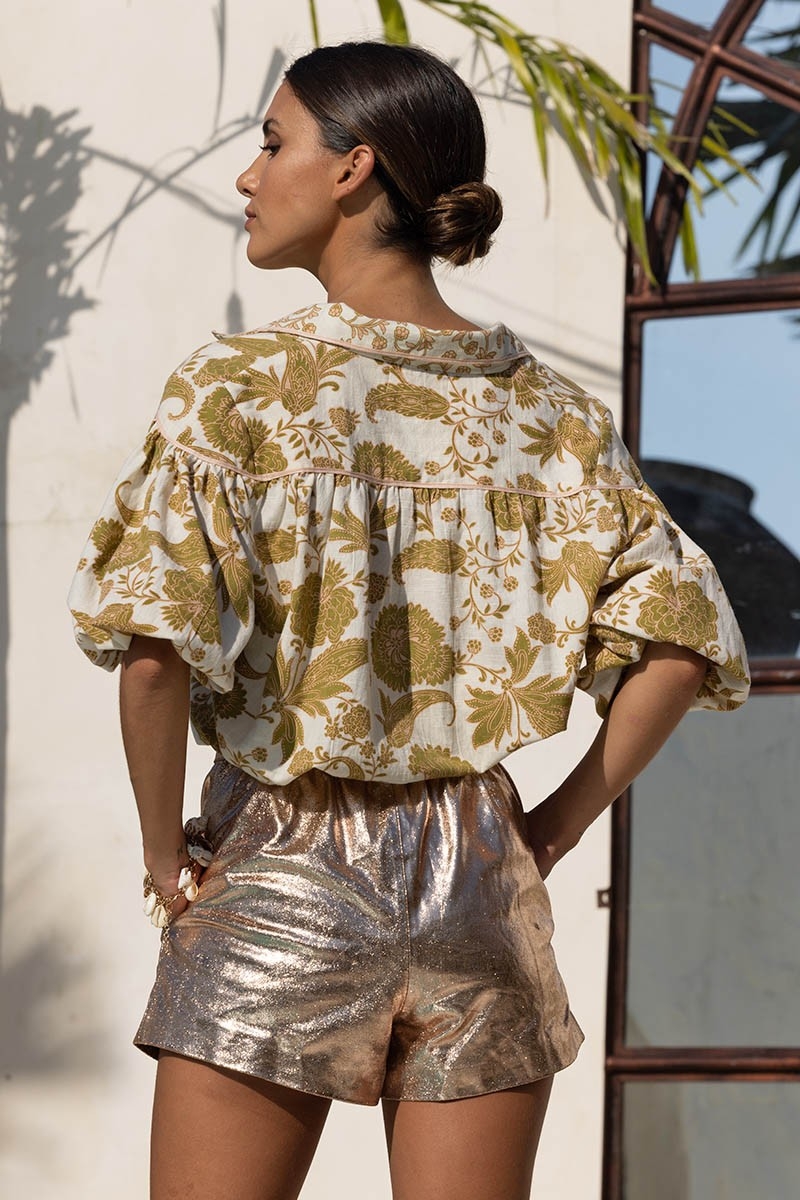 Blusa Demi - crudo - estampado cachemira caqui - escote en V - anudada bajo el pecho - mangas cortas - Miss June Paris - 4