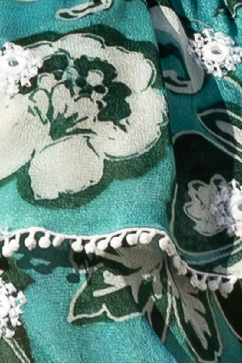 Top con Hombros Descubiertos Thea – verde – estampado floral blanco – estilo bohemio – Miss June Paris – 6