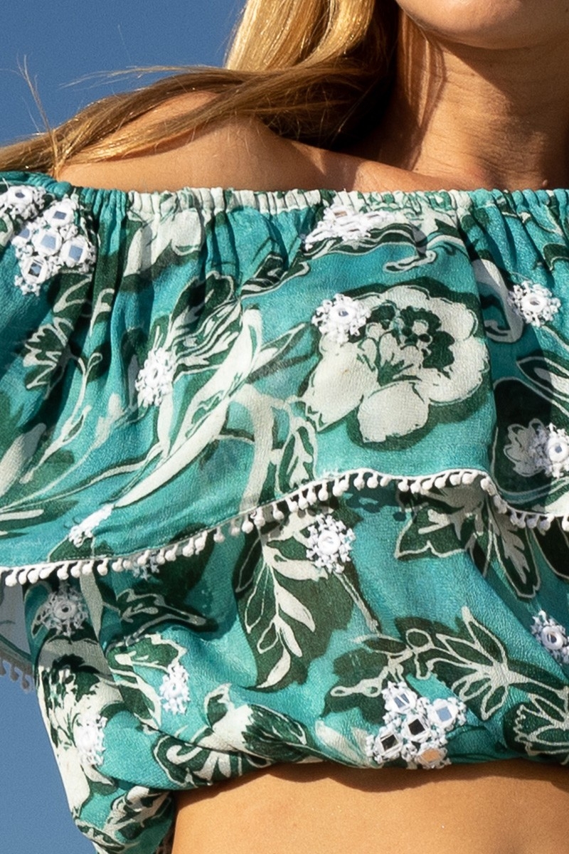 Top con Hombros Descubiertos Thea – verde – estampado floral blanco – estilo bohemio – Miss June Paris – 7