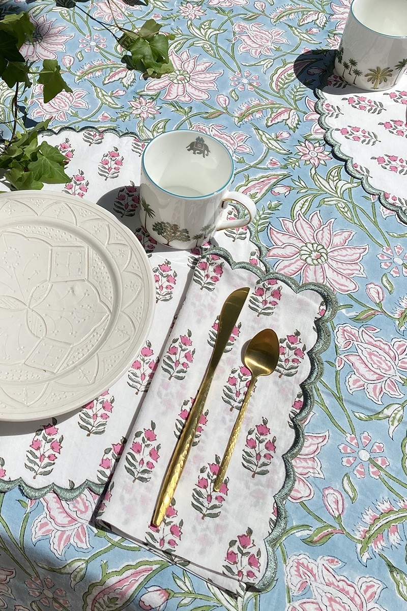 Toalha de Mesa Pimrose (Conjunto de 2) – quadrados – algodão – padrão floral – Jardim Botânico – Miss June Paris – 2