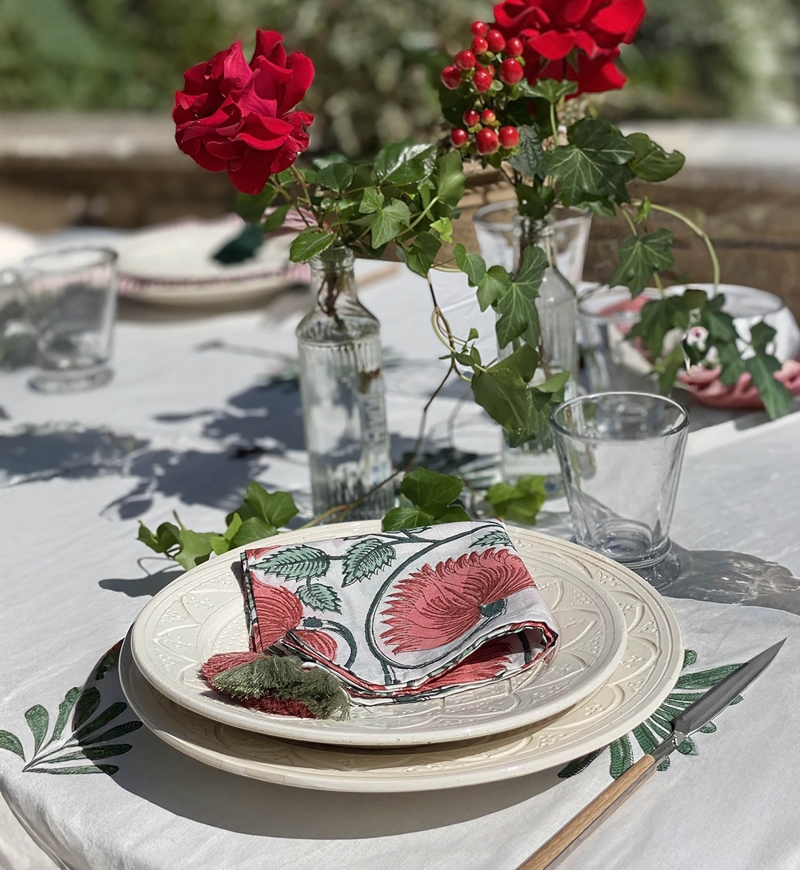 Imperial Lotus Servietten-Set (2er-Set) – grün/rosa – Boho-Blumenmuster – Jardin Botanique – Miss June Paris – 3